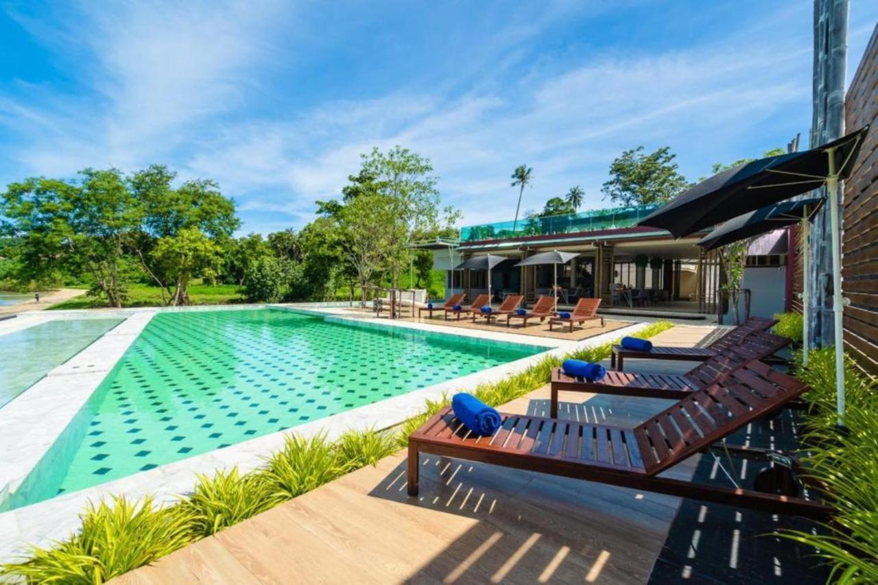 Charcoal Panwa Beach Phuket Ban Tha Khreng Exterior photo