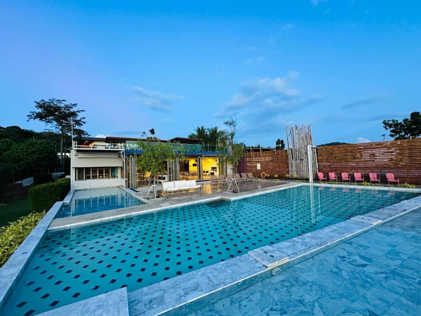 Charcoal Panwa Beach Phuket Ban Tha Khreng Exterior photo